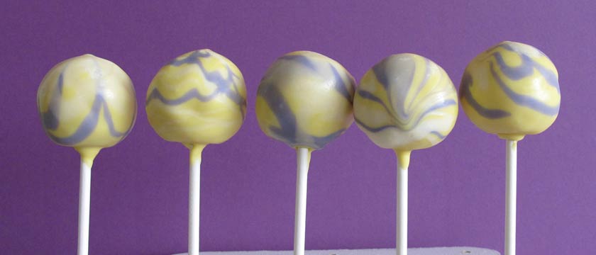 marble cake pops